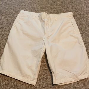 Men’s cotton white shirts, size 31